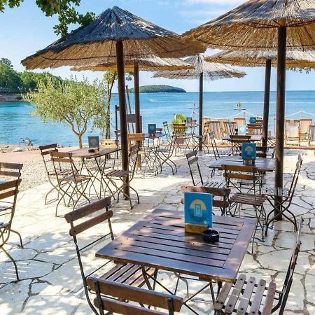 Camping Bijela Uvala - Eurocamp I Homair Пореч Экстерьер фото