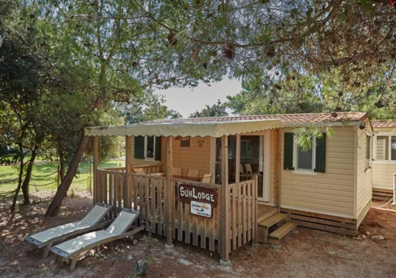 Camping Bijela Uvala - Eurocamp I Homair Пореч Номер фото
