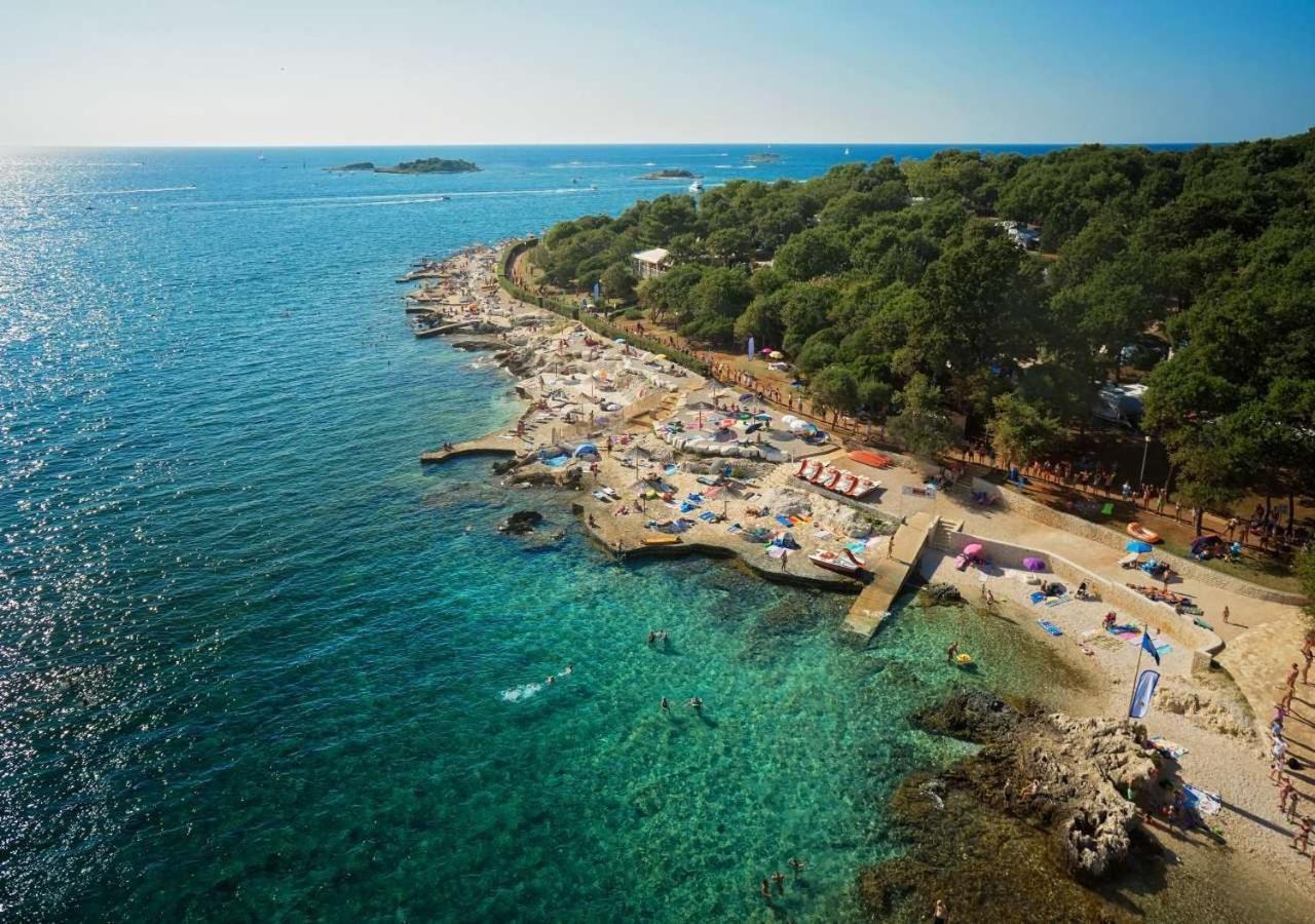 Camping Bijela Uvala - Eurocamp I Homair Пореч Экстерьер фото