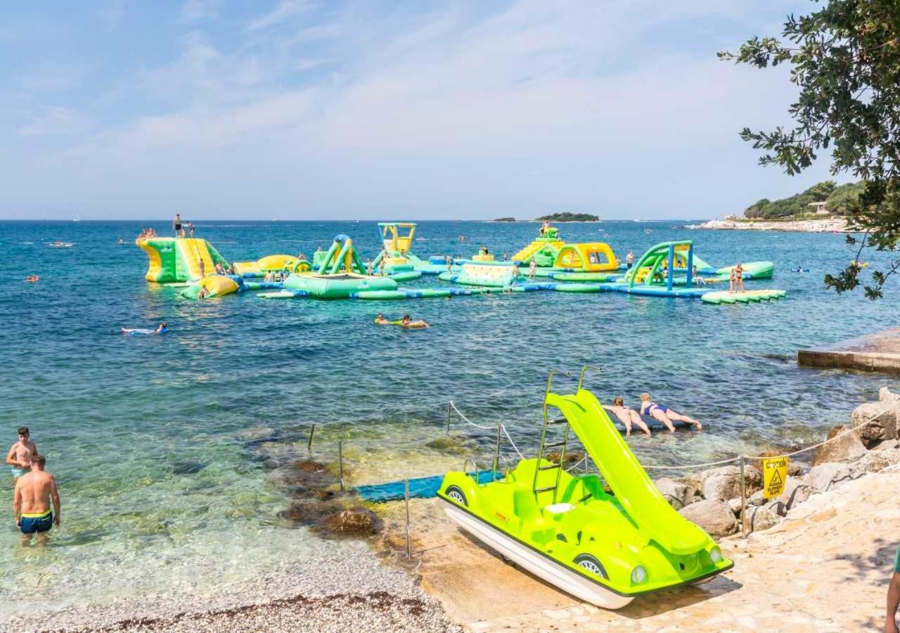 Camping Bijela Uvala - Eurocamp I Homair Пореч Экстерьер фото